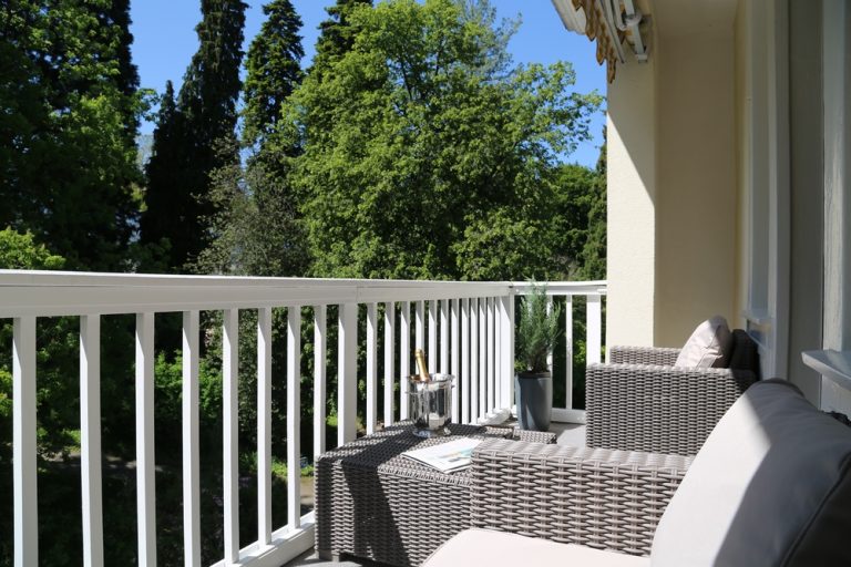 Bizer Balkon Südseite Bild 1