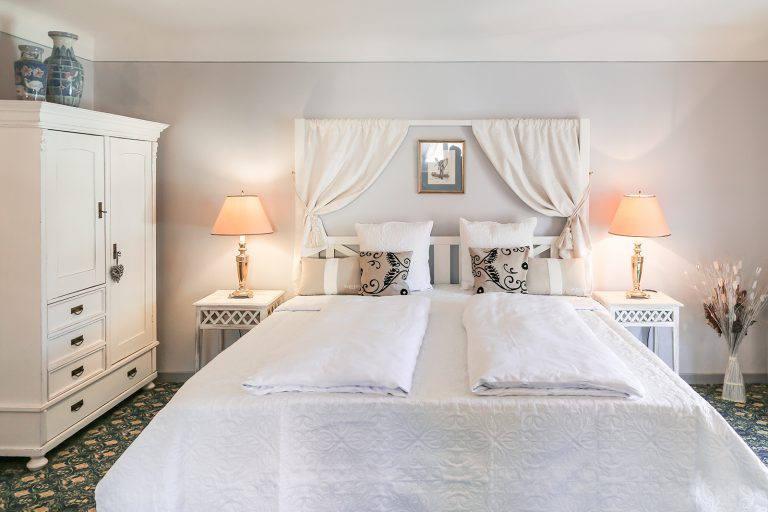 FeWo Jaspers - romantisches Schlafzimmer