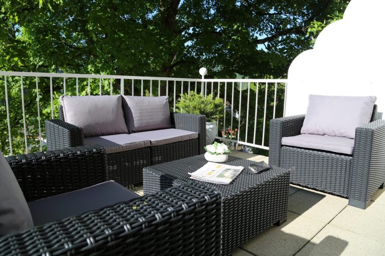 Lilien Balkon Römerberg Bild 1