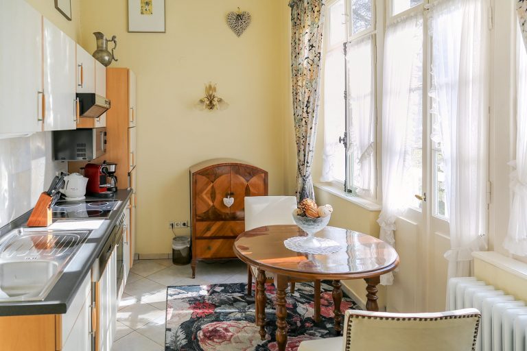 Küche Ferienwohnung Sanssouci